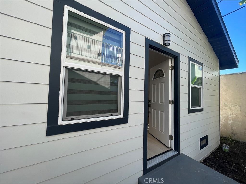 627 1/2 Fischer St #627 - Photo 3 of 19