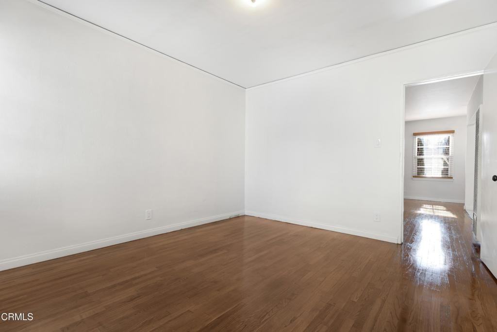 11473 Cumpston St #11473 - Photo 3 of 9