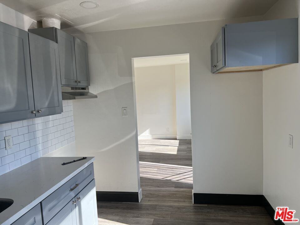 3239 W 139th St #3239A - Photo 5 of 9