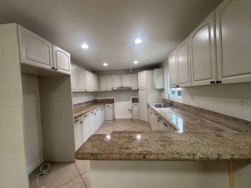 7323 Luxor St #7323 - Photo 5 of 17