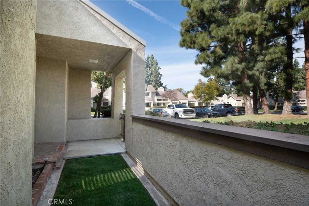 57 Claret #57 - Photo 2 of 34