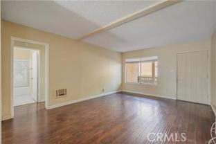 1040 W Macarthur Blvd - Photo 1 of 1