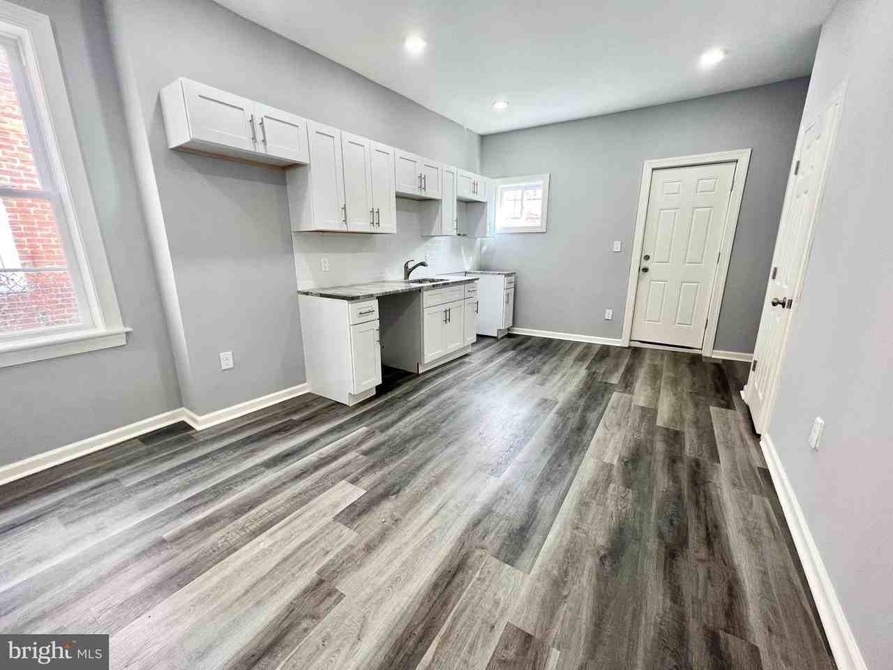 5532 Chancellor St - Photo 4 of 14