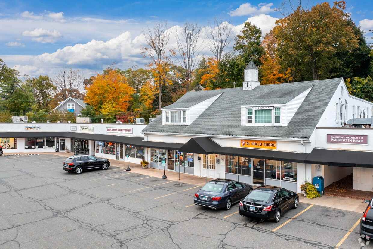 419 New London Tpke - Photo 2 of 9