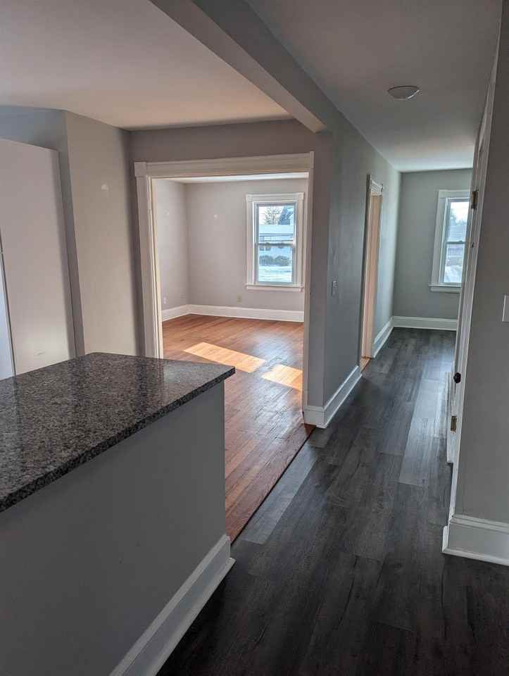 419 New London Tpke - Photo 7 of 9