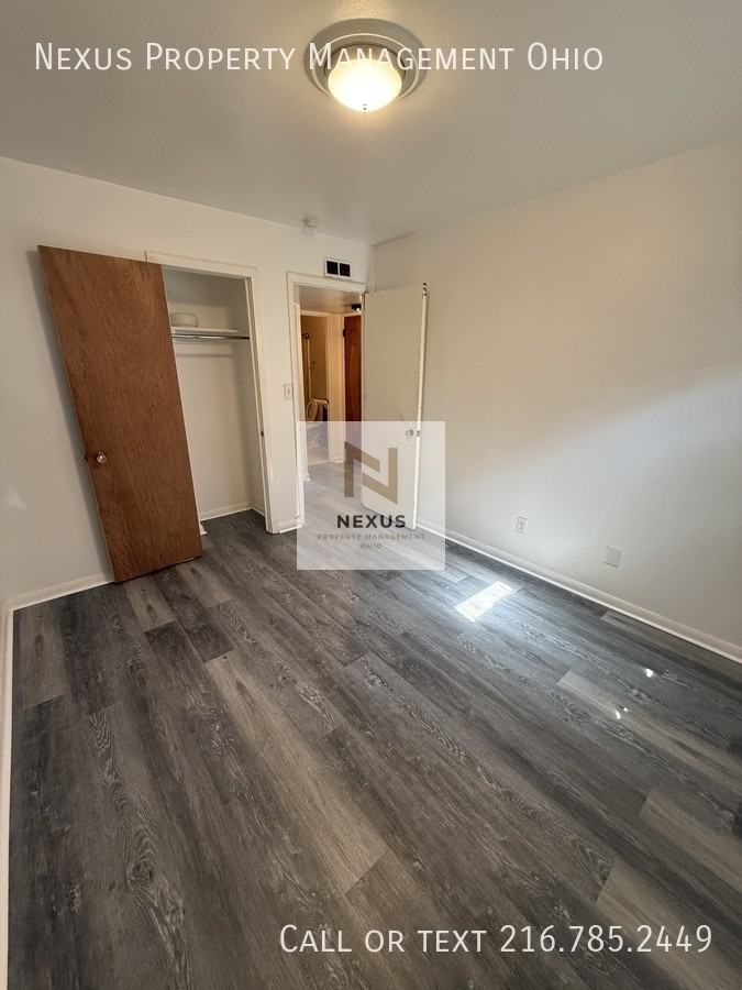 4492 W 170th St - Photo 3 of 16