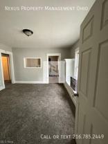 9609 Pierpont Ave #UP - Photo 1 of 1