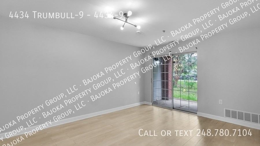 4434 Trumbull-9 #4434-9 - Photo 6 of 21