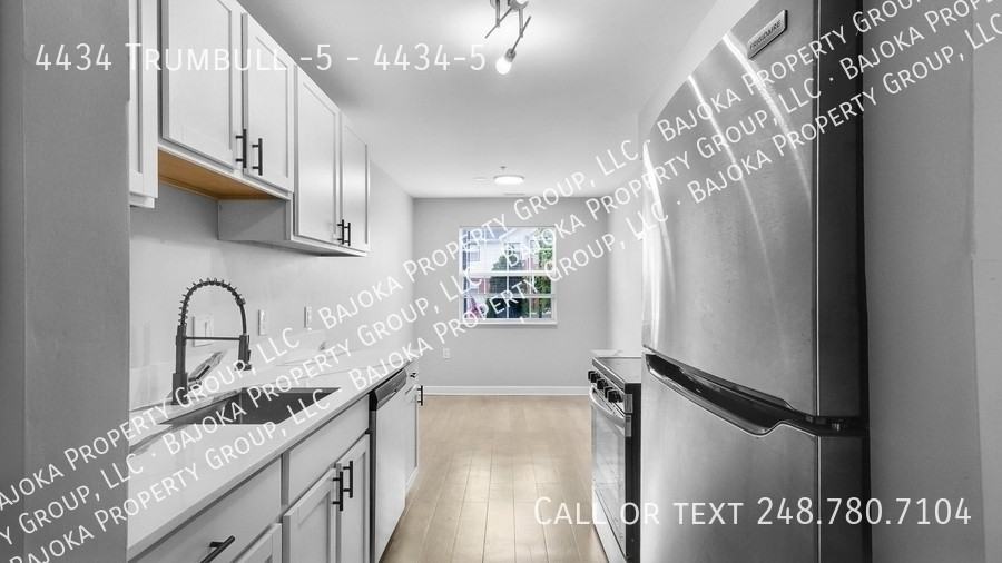 4434 Trumbull -5 #4434-5 - Photo 5 of 11