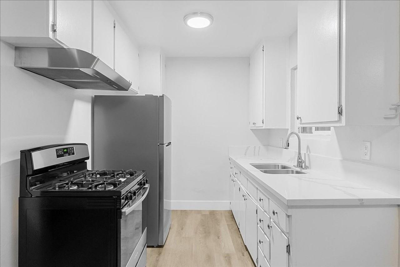 6119 Brynhurst Ave - Photo 2 of 14