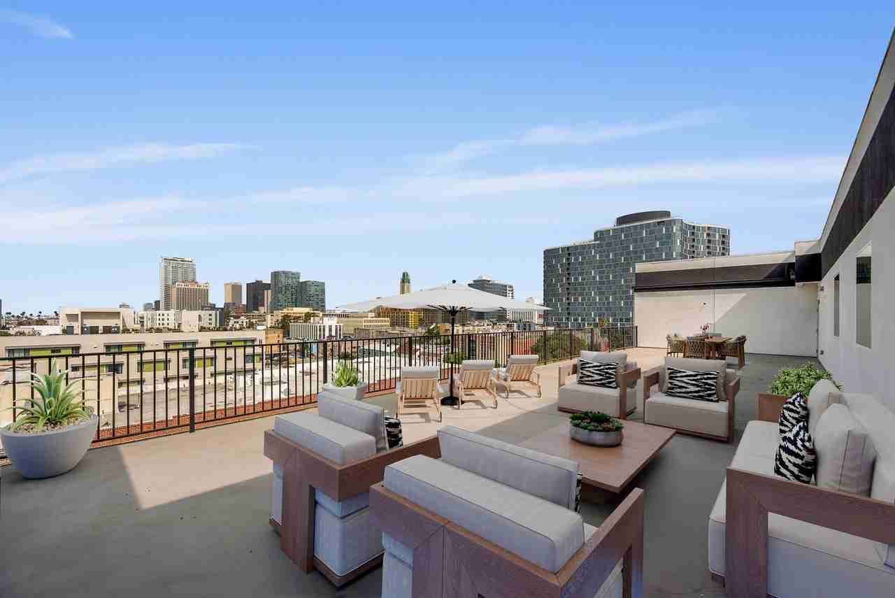 TALA Local at 719 S. Hoover Street - Photo 3 of 50