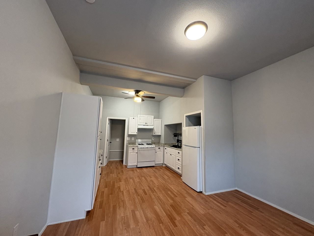 141 E Fairfield Ct #1 - Photo 5 of 16