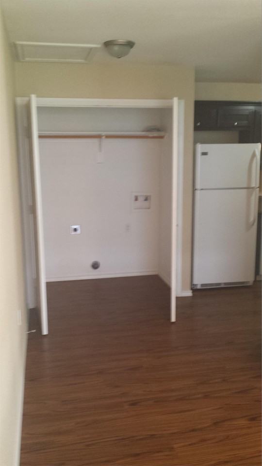 308 Cooper St #1 - Photo 7 of 14