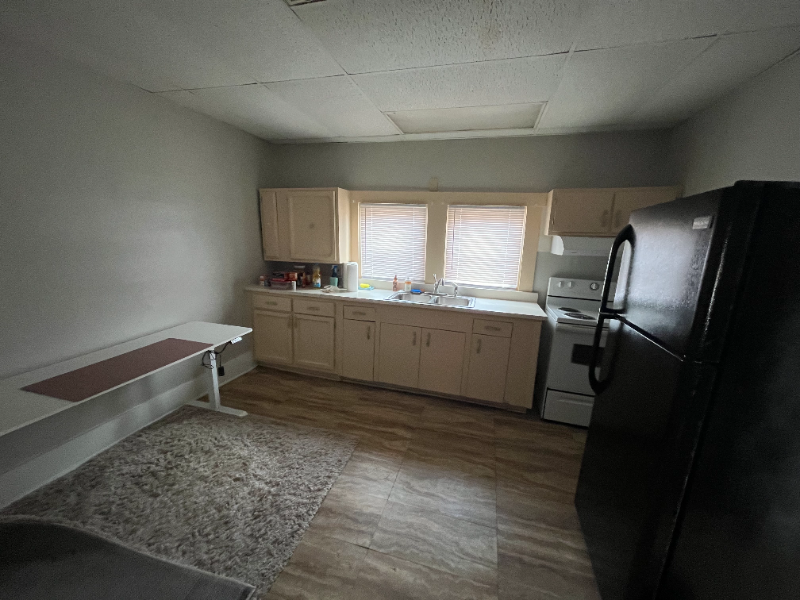 501 Pratt St #2 - Photo 4 of 6