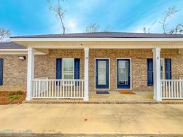 featured image of 79 Stockyard Rd #1