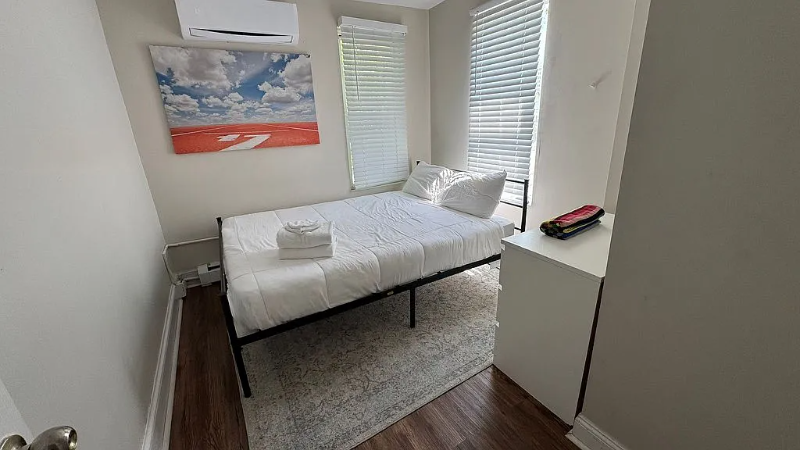 135 S Ocean Ave #2 - Photo 6 of 10