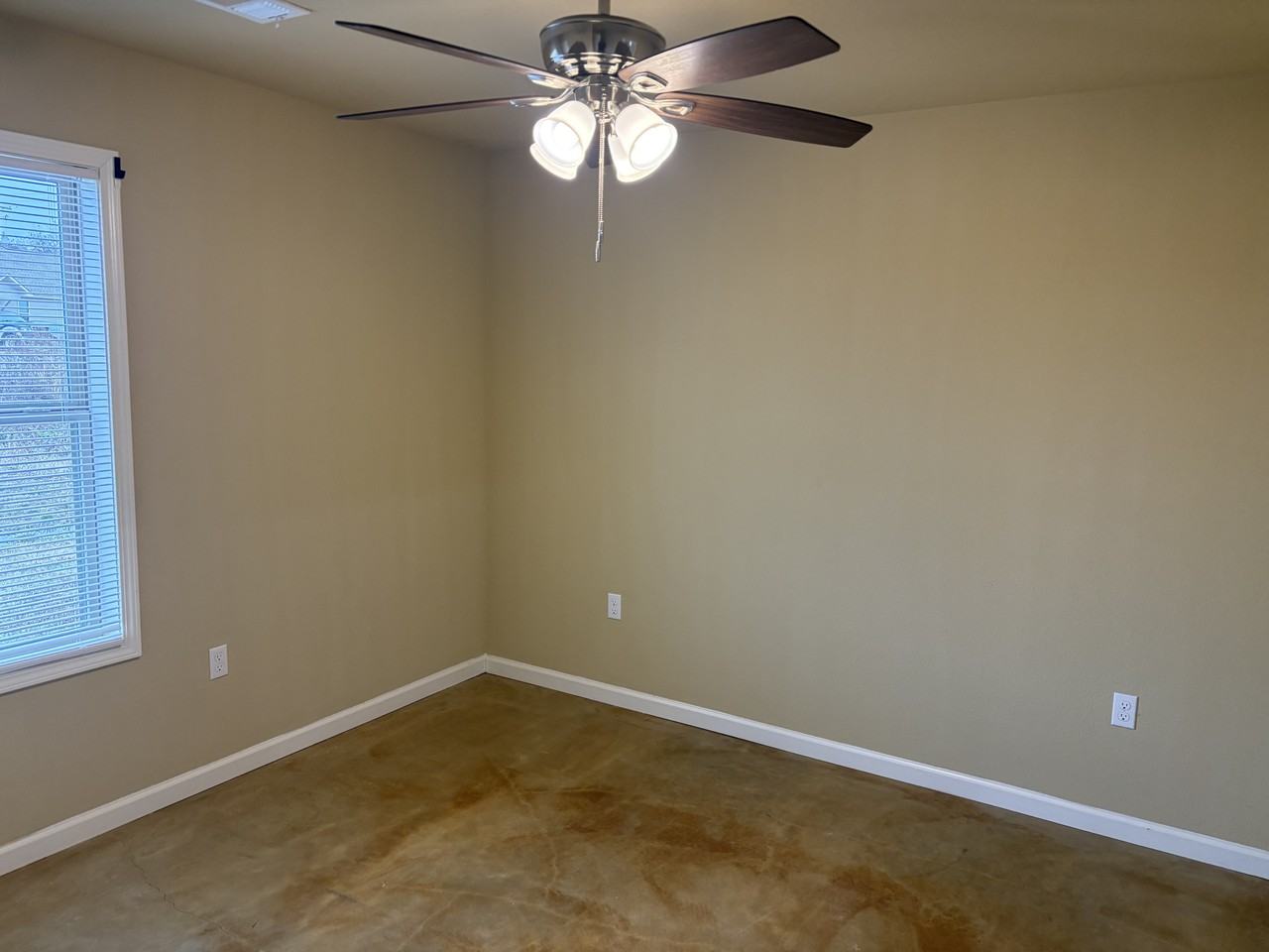 404 Cardinal St #6 - Photo 3 of 6