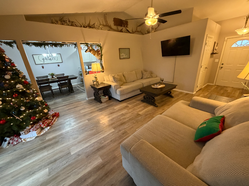 1740 Peregrine Dr - Photo 4 of 19