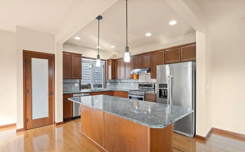 4716 167th St Sw - Photo 5 of 12