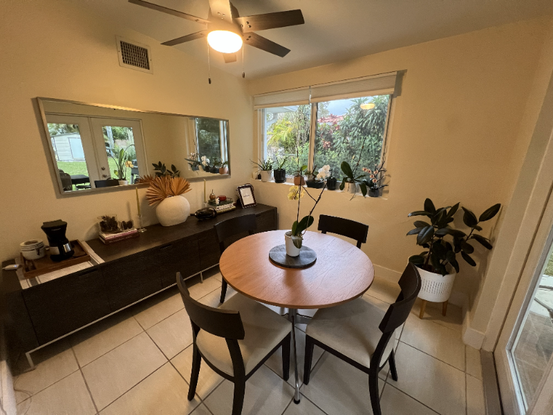 6425 Sw 82nd St - Photo 6 of 20