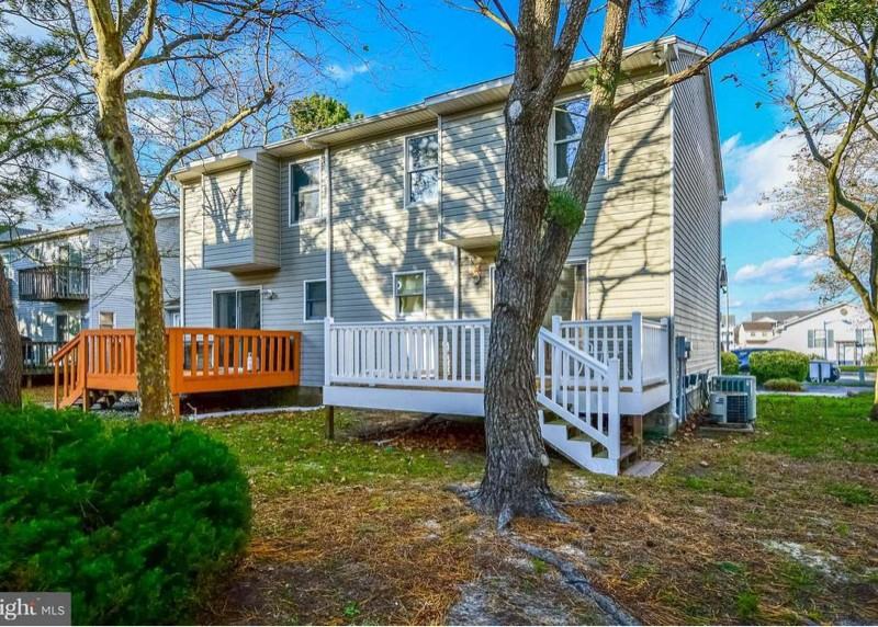 155 Captains Quarters Rd #A - Photo 2 of 3