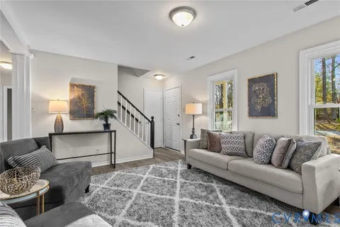 2507 N Cropper Ct - Photo 5 of 23