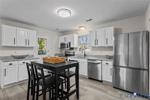 2507 N Cropper Ct - Photo 7 of 23