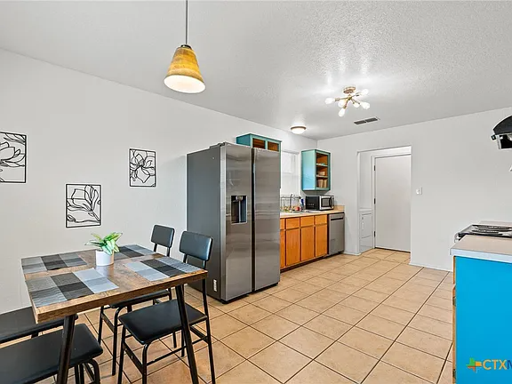 2011 Agate Dr - Photo 5 of 14