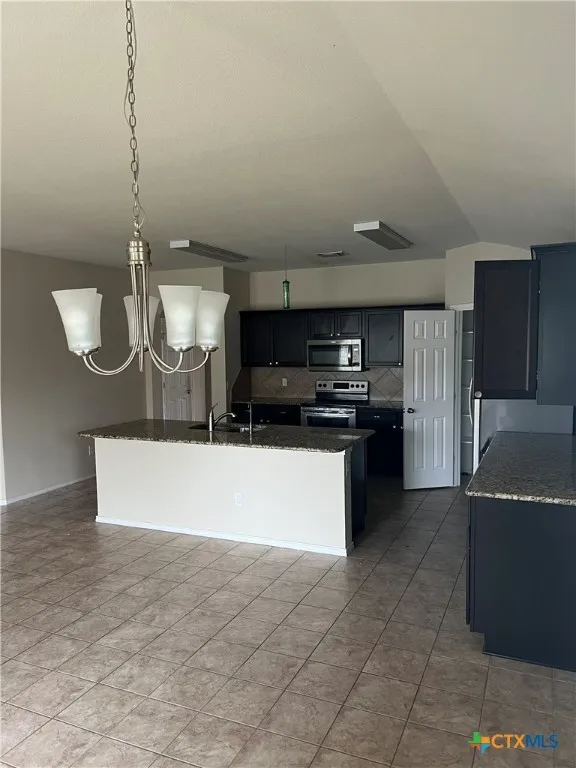 5407 Two Brothers Ln - Photo 4 of 13