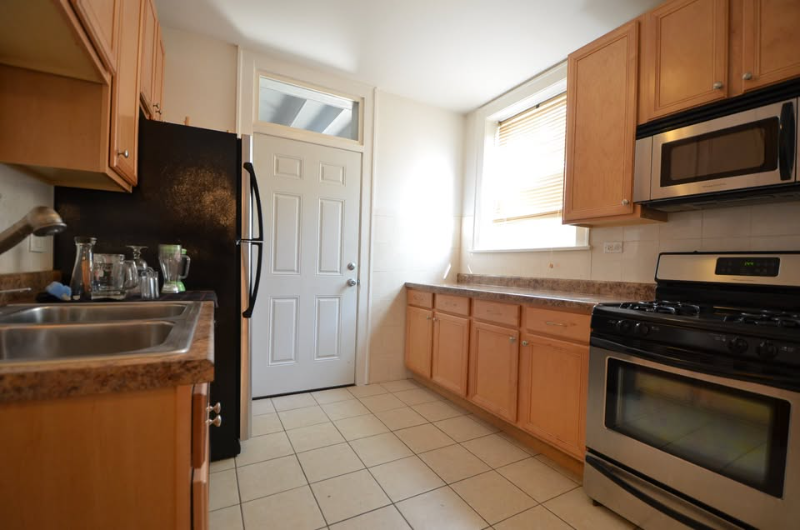 4663 N Lowell Ave #1 - Photo 4 of 8