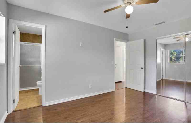 7415 Leroy Dr - Photo 7 of 10