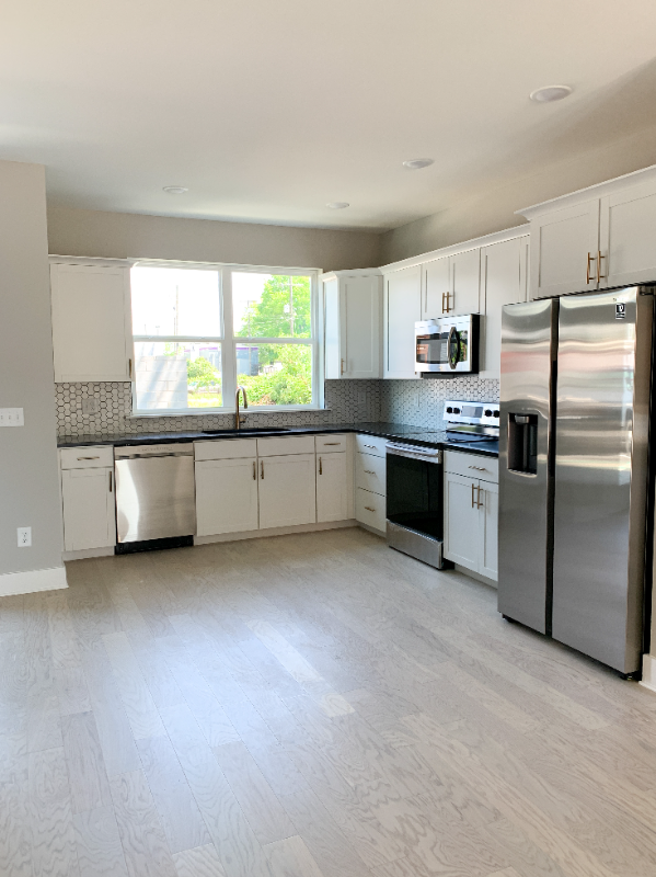 1416 Stockyard Pl - Photo 2 of 20