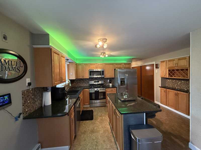 6076 Smith Rd - Photo 2 of 17