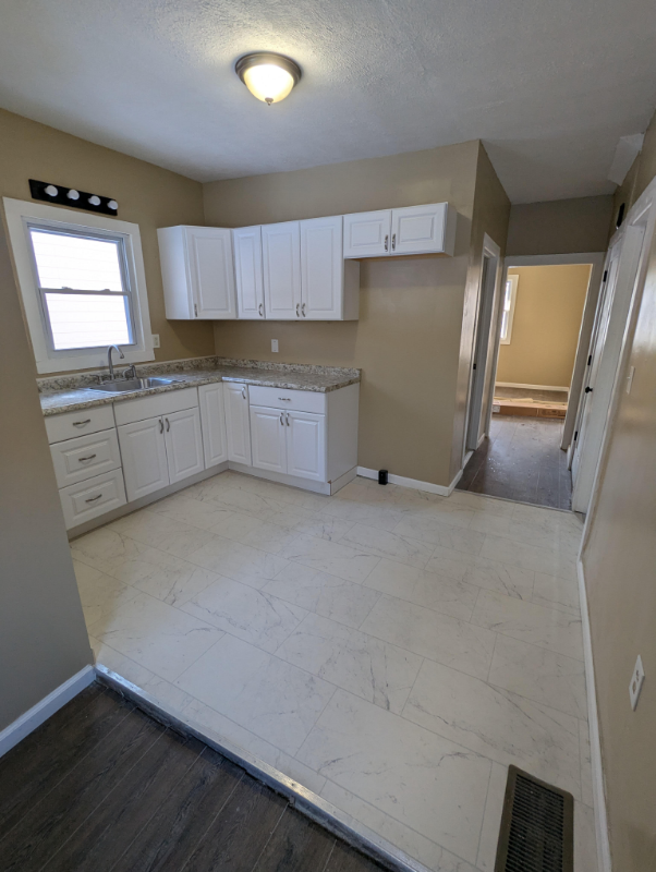 316 Bell Ave - Photo 2 of 9