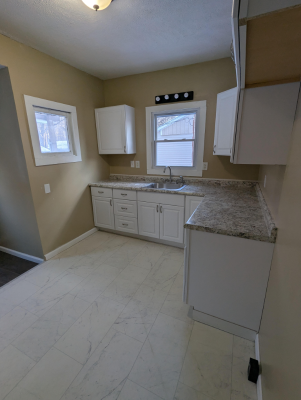 316 Bell Ave - Photo 3 of 9