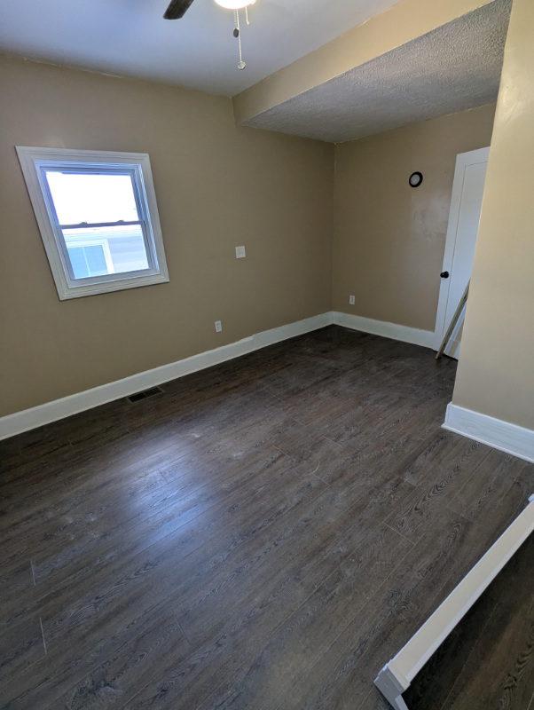 316 Bell Ave - Photo 7 of 9