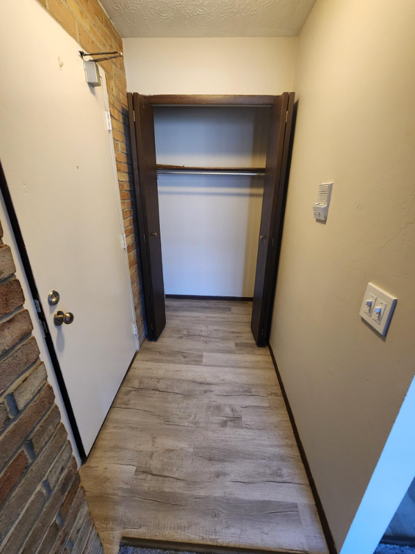 1103 W Maple St #8 - Photo 2 of 18