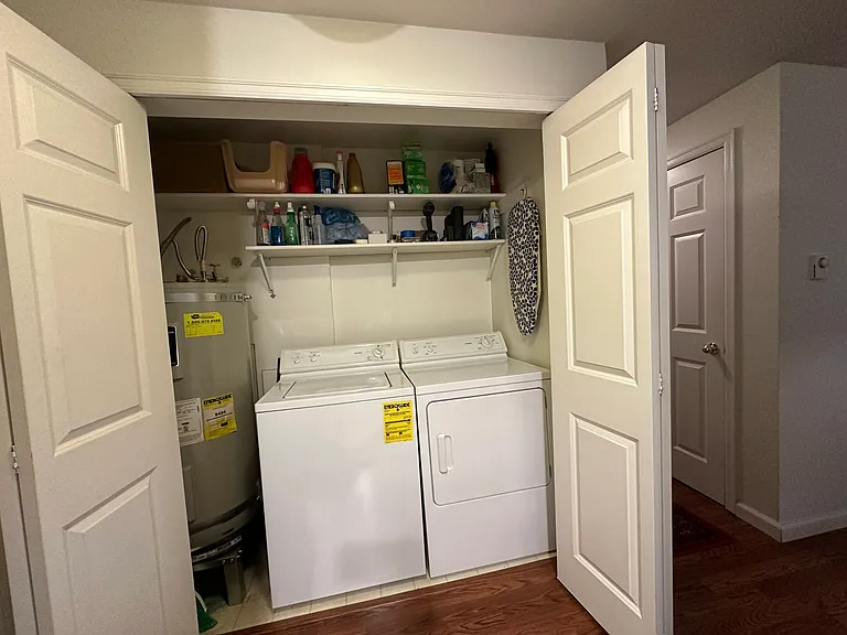 132 Ne 95th St #B202 - Photo 7 of 10