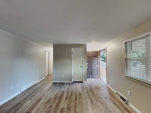 7133 W Hinsdale Dr - Photo 3 of 12