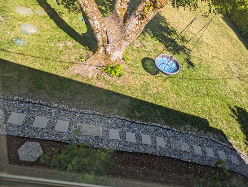 2010 Dickinson Ave Nw - Photo 4 of 17