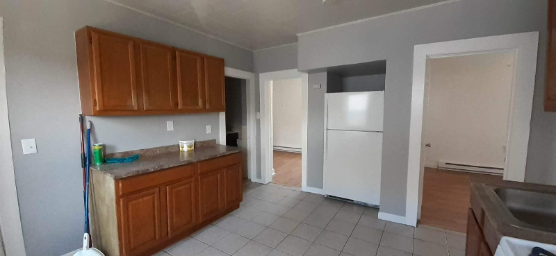 18 Esther St #3 - Photo 2 of 12