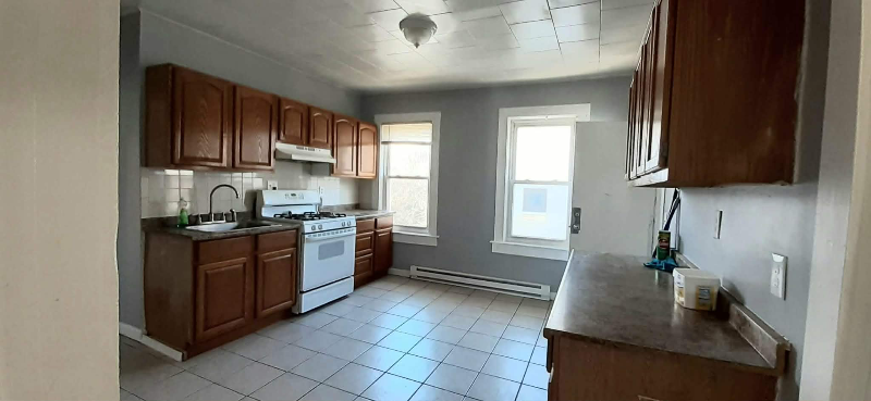 18 Esther St #3 - Photo 3 of 12