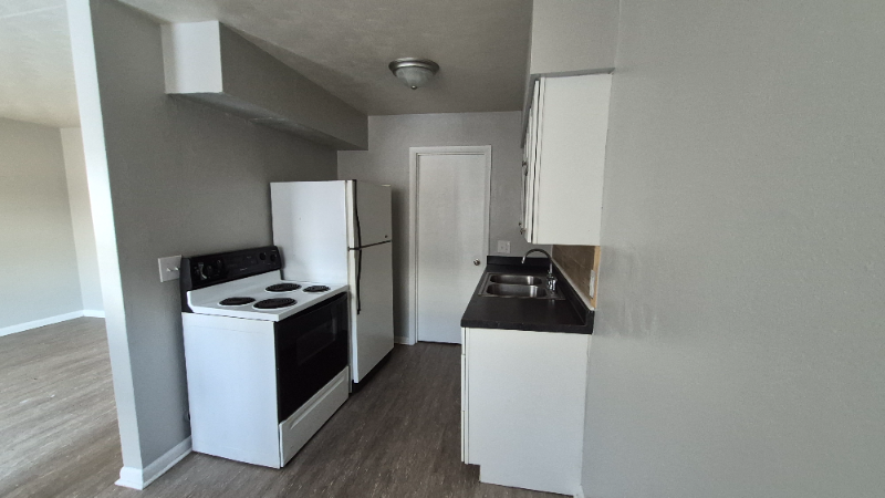 262 E Nottingham Rd #3 - Photo 4 of 5