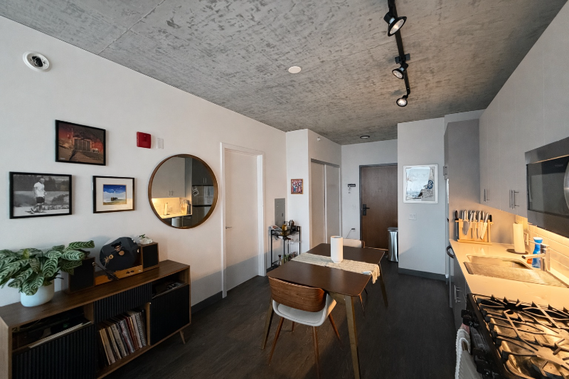 156 N Elizabeth St #2006 - Photo 4 of 16