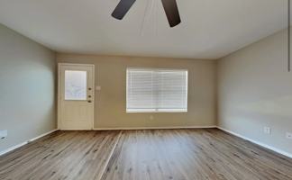 featured image of 1501 Queens Brook Ln