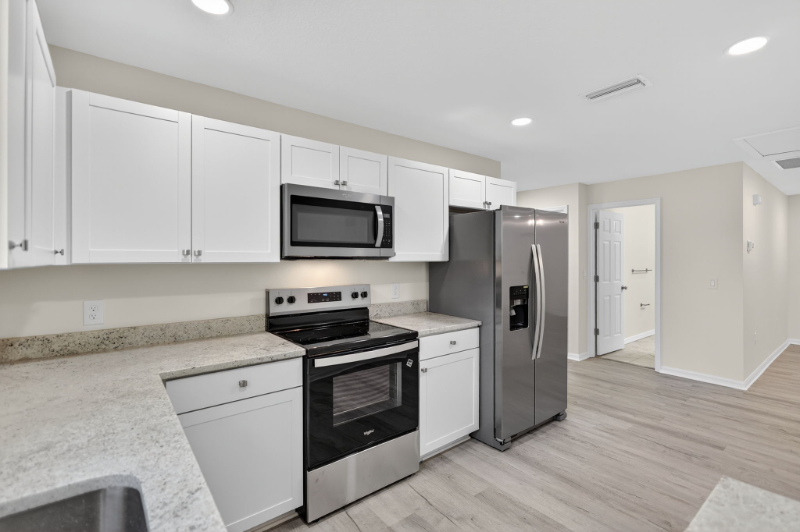 920 23rd St E #920 - Photo 2 of 16