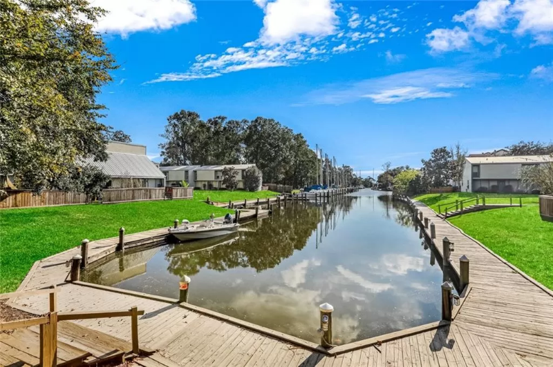 350 Atalin St #8B - Photo 7 of 8