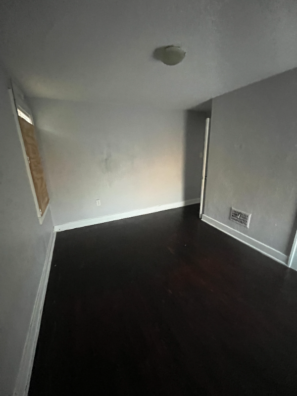 5520 Haverhill St - Photo 6 of 12