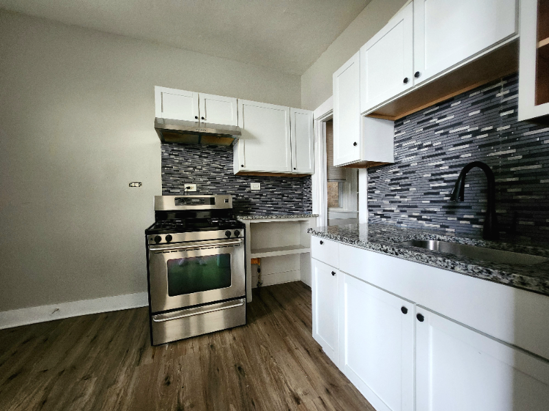 7850 S Burnham Ave #2S - Photo 3 of 11