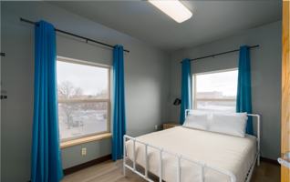 featured image of 404 404 2nd Street - 1 Private